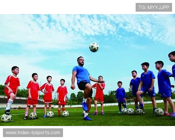 _暑期青少年足球夏令营:燃动青春激情_,青少年足球夏令营怎么参加